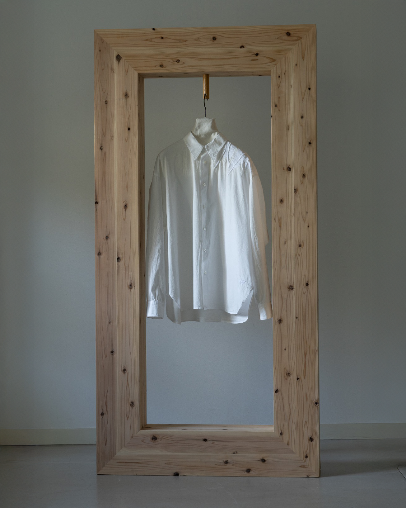 Hand embroidery shirt 